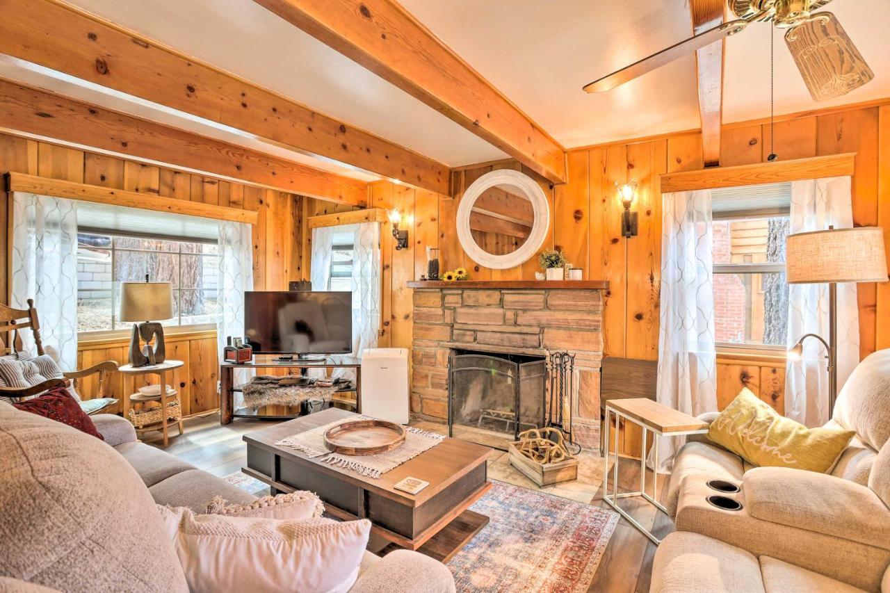 Wrightwood Cabin With Cozy Interior! Экстерьер фото